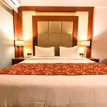 The Sky Imperial, Thaltej Hotel Ahmedabad Exterior photo