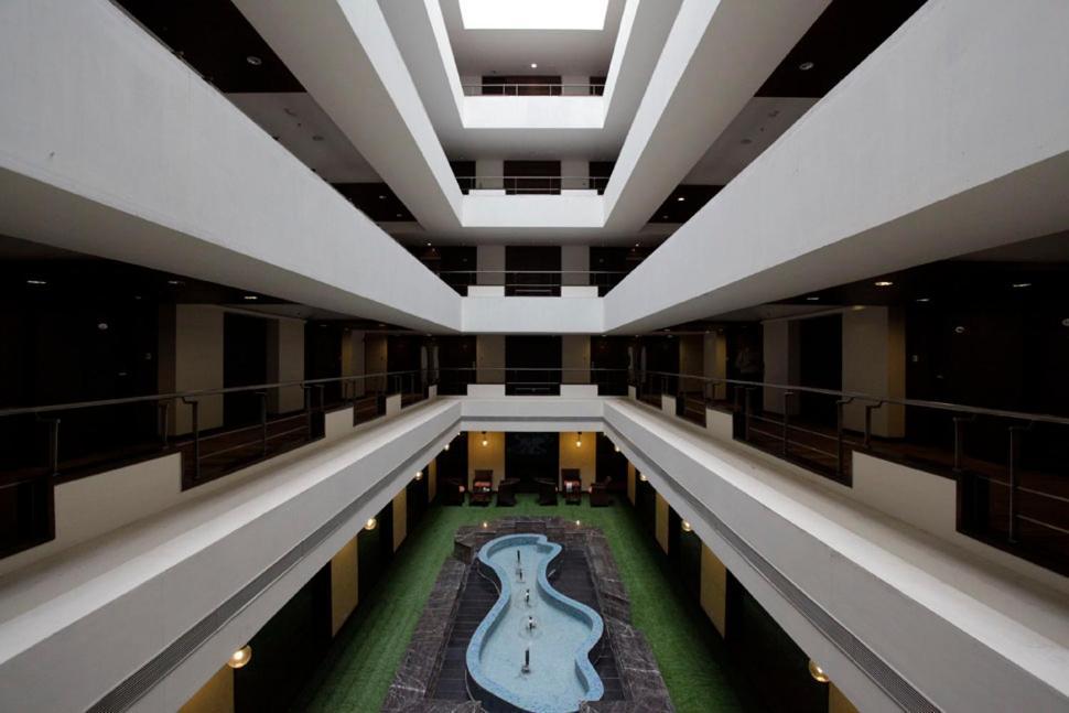 The Sky Imperial, Thaltej Hotel Ahmedabad Exterior photo
